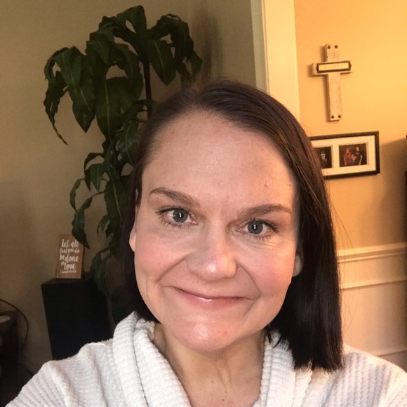 Meet your Posher, Jill - Picture 1 of 1